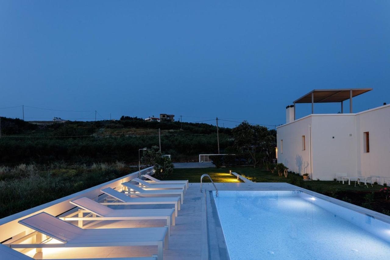 Mikro Livadi Special Lodges - Has An Eco Salt Water Pool - 150M From The Beach Episkopi-Chania Exterior photo